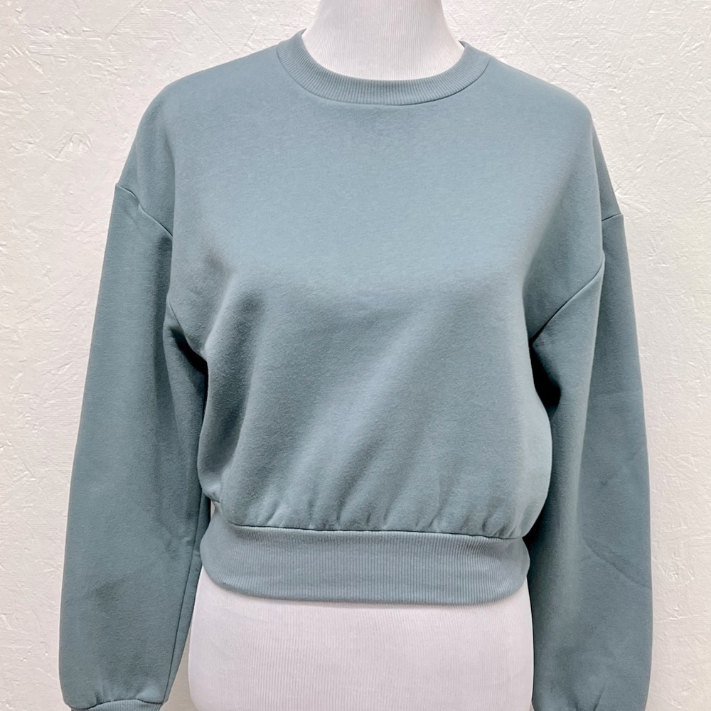 Wild fable women's long sleeve cropped sweatshirt - Picture 2 of 6